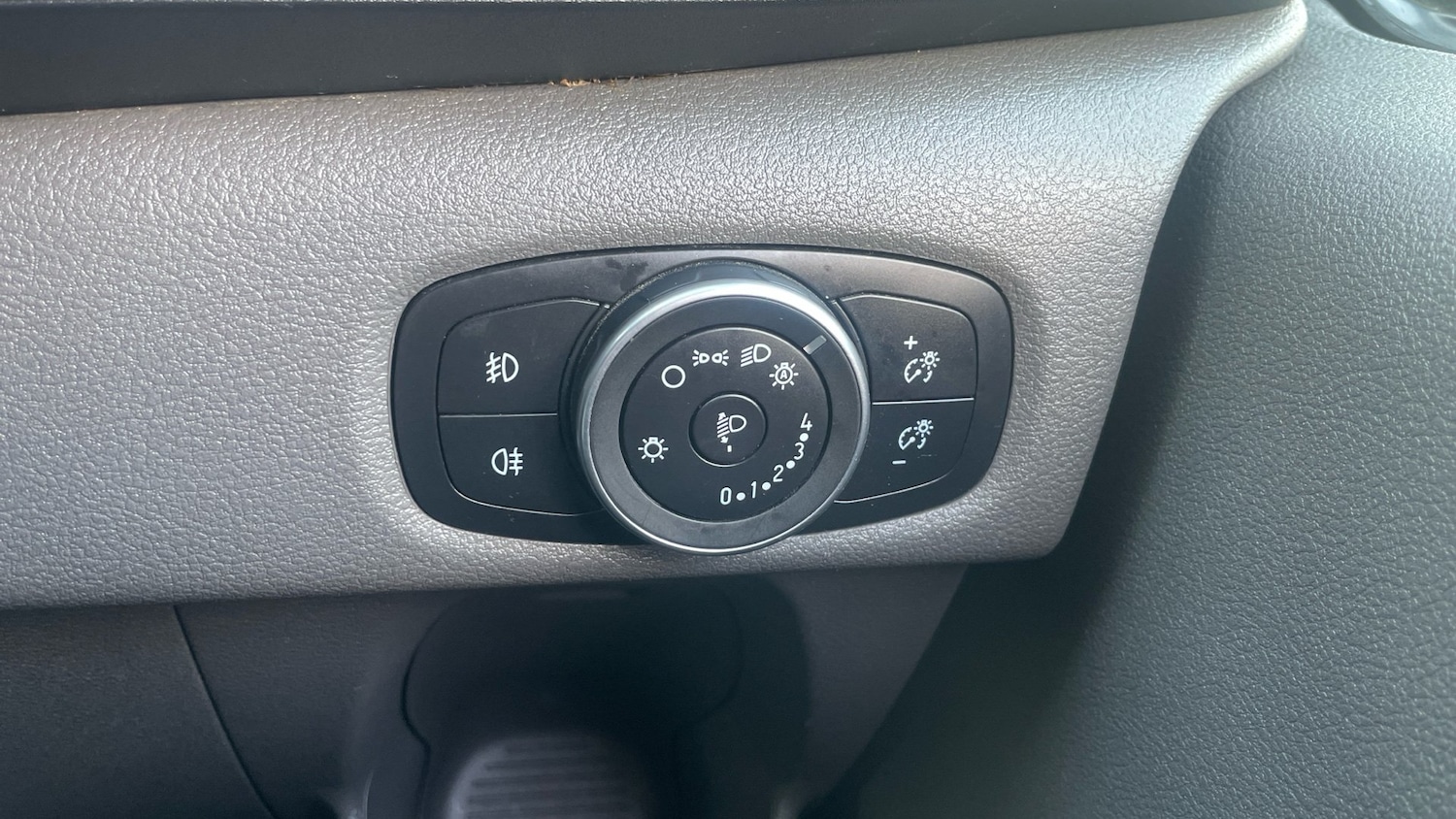 Vehicle 28