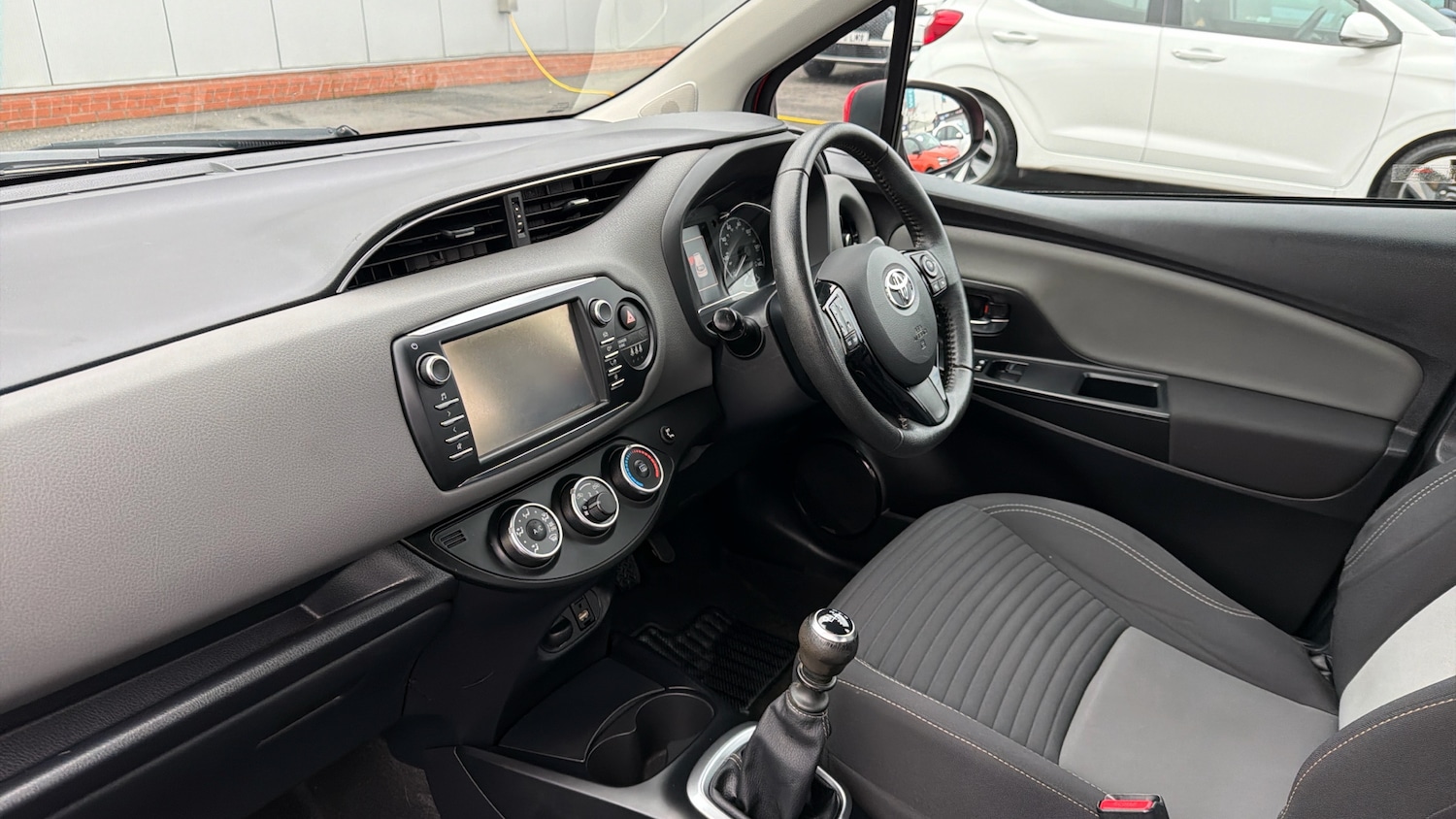 Used Toyota Yaris 2018 for sale - 77813292: Photo 10