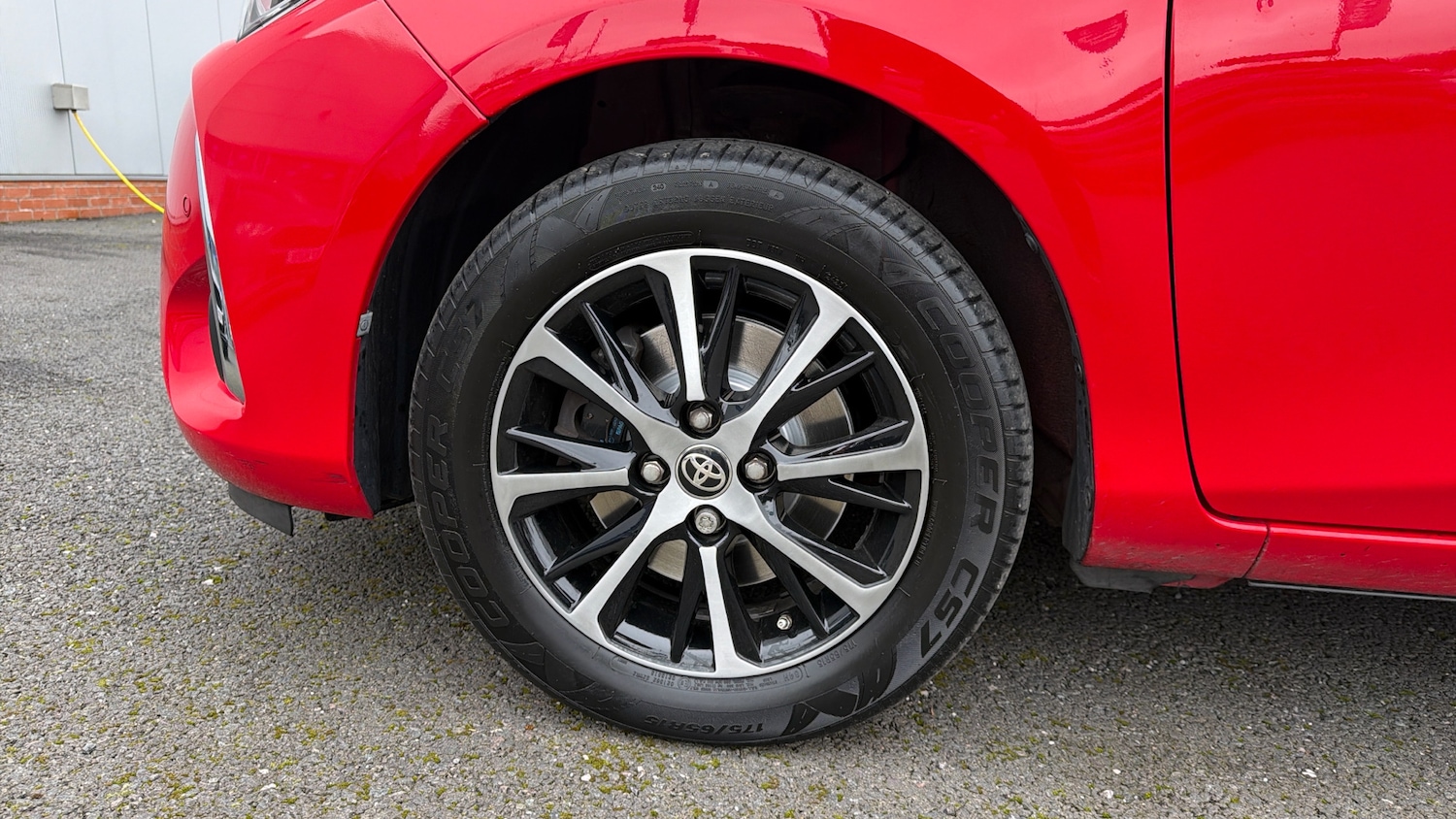 Used Toyota Yaris 2018 for sale - 77813292: Photo 30