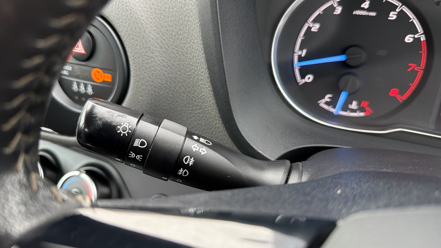 Used Toyota Yaris 2018 for sale - 77813292: Photo 43