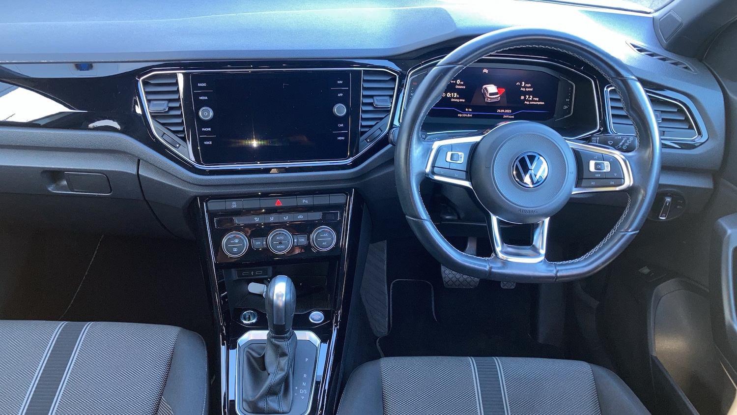 Used Volkswagen T-Roc 2021 for sale - 76065951: Photo 18