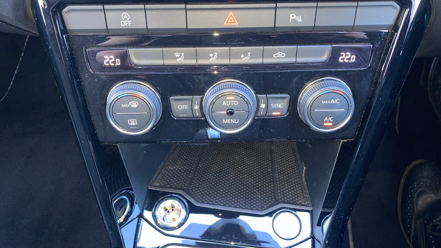 Used Volkswagen T-Roc 2021 for sale - 76065951: Photo 22