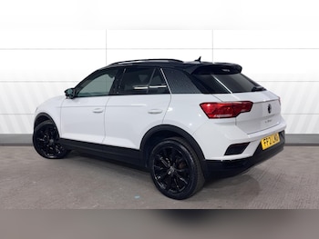 Used Volkswagen T-Roc 2021 for sale - 76065951: Photo 2