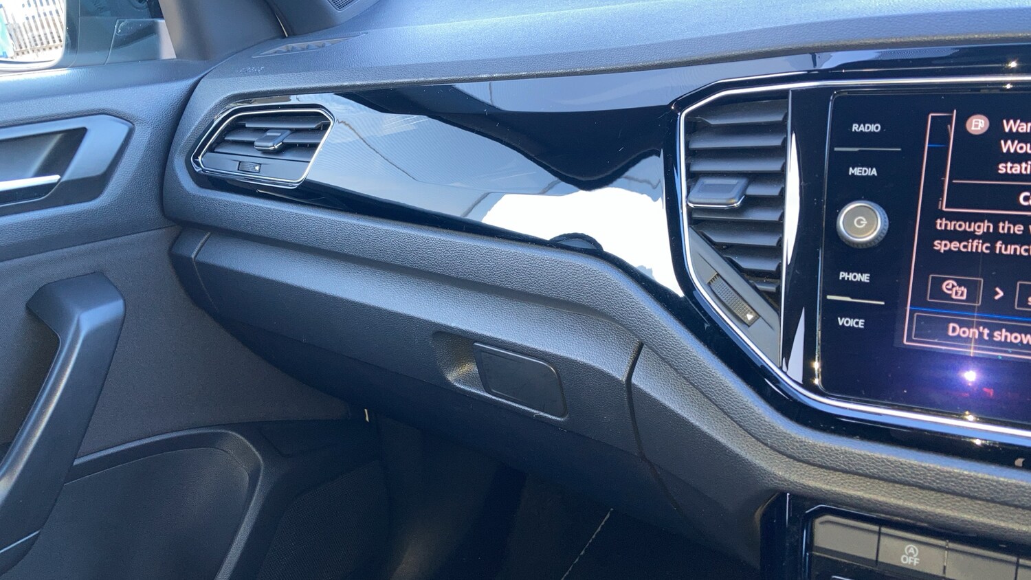 Used Volkswagen T-Roc 2021 for sale - 76065951: Photo 7