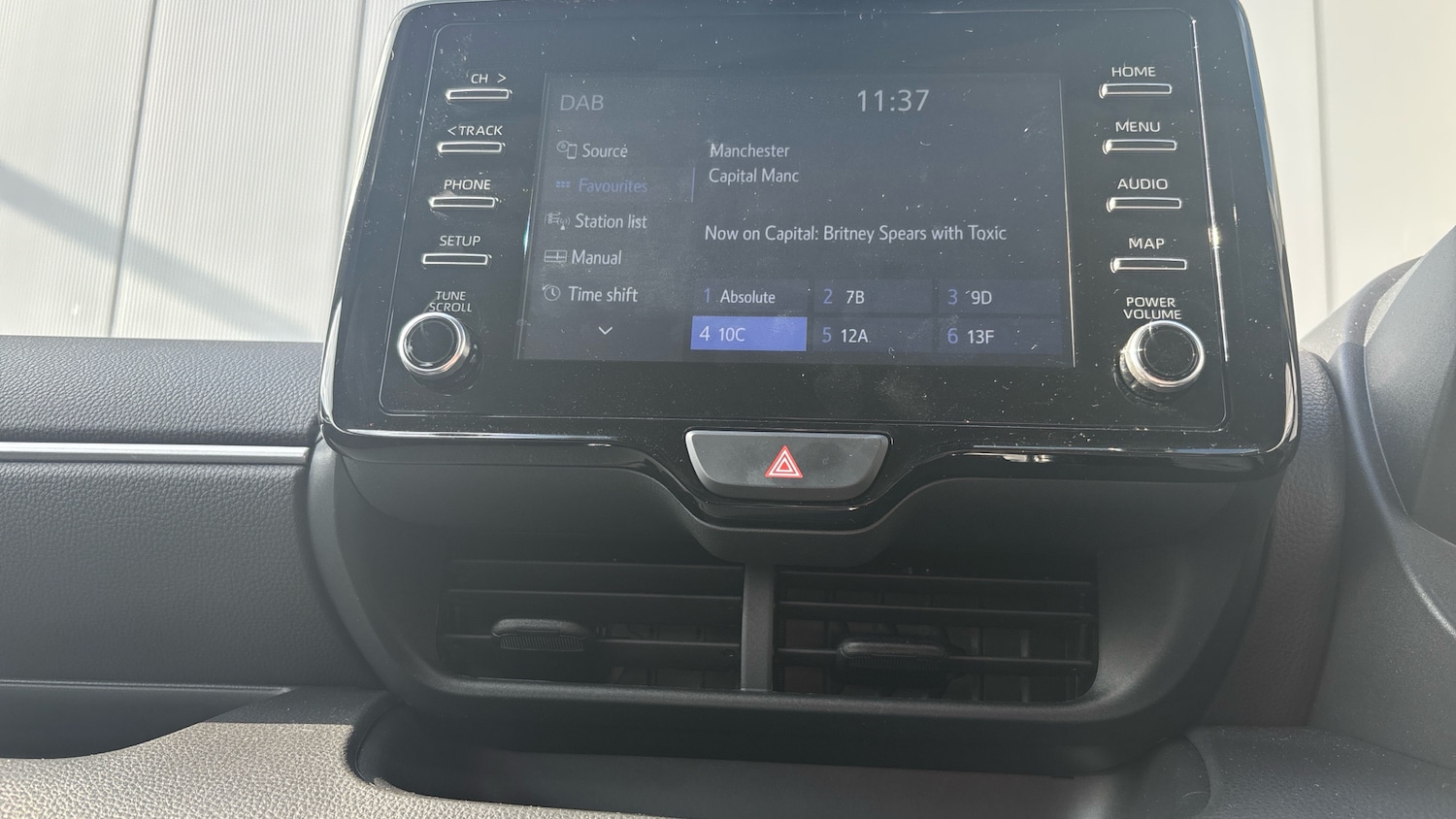 Used Toyota Yaris 2023 for sale - 77774365: Photo 10