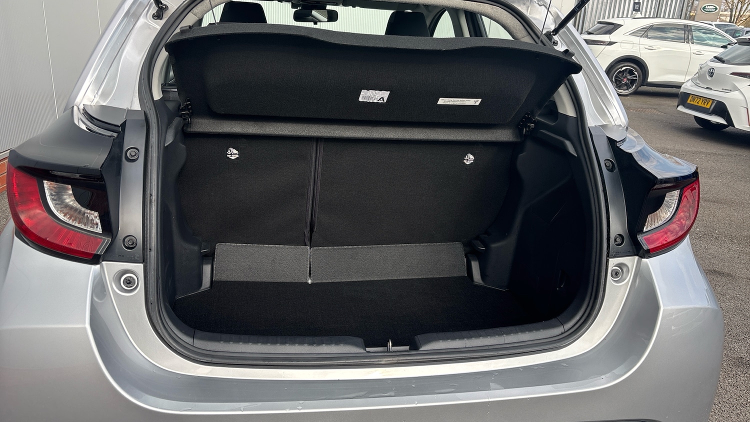 Used Toyota Yaris 2023 for sale - 77774365: Photo 25