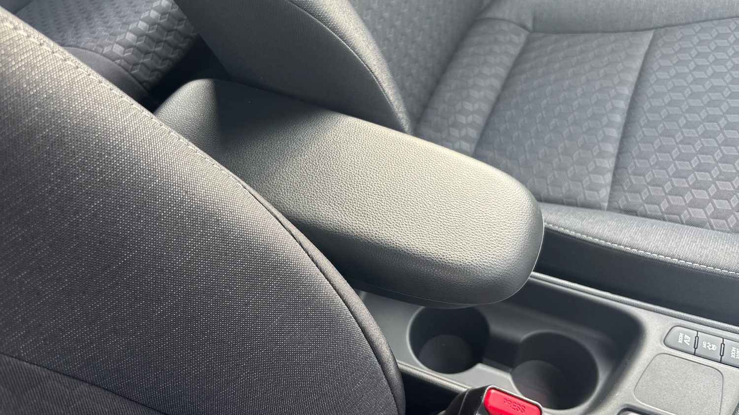 Used Toyota Yaris 2023 for sale - 77774365: Photo 32