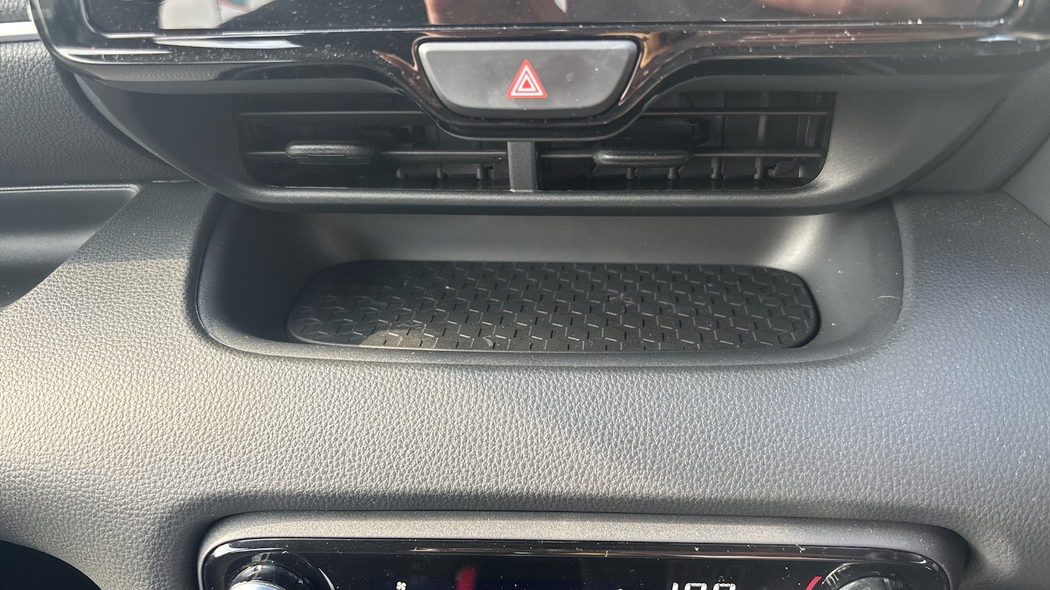 Used Toyota Yaris 2023 for sale - 77774365: Photo 35