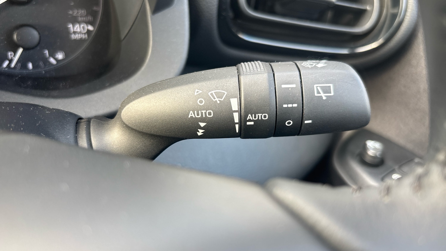 Used Toyota Yaris 2023 for sale - 77774365: Photo 37