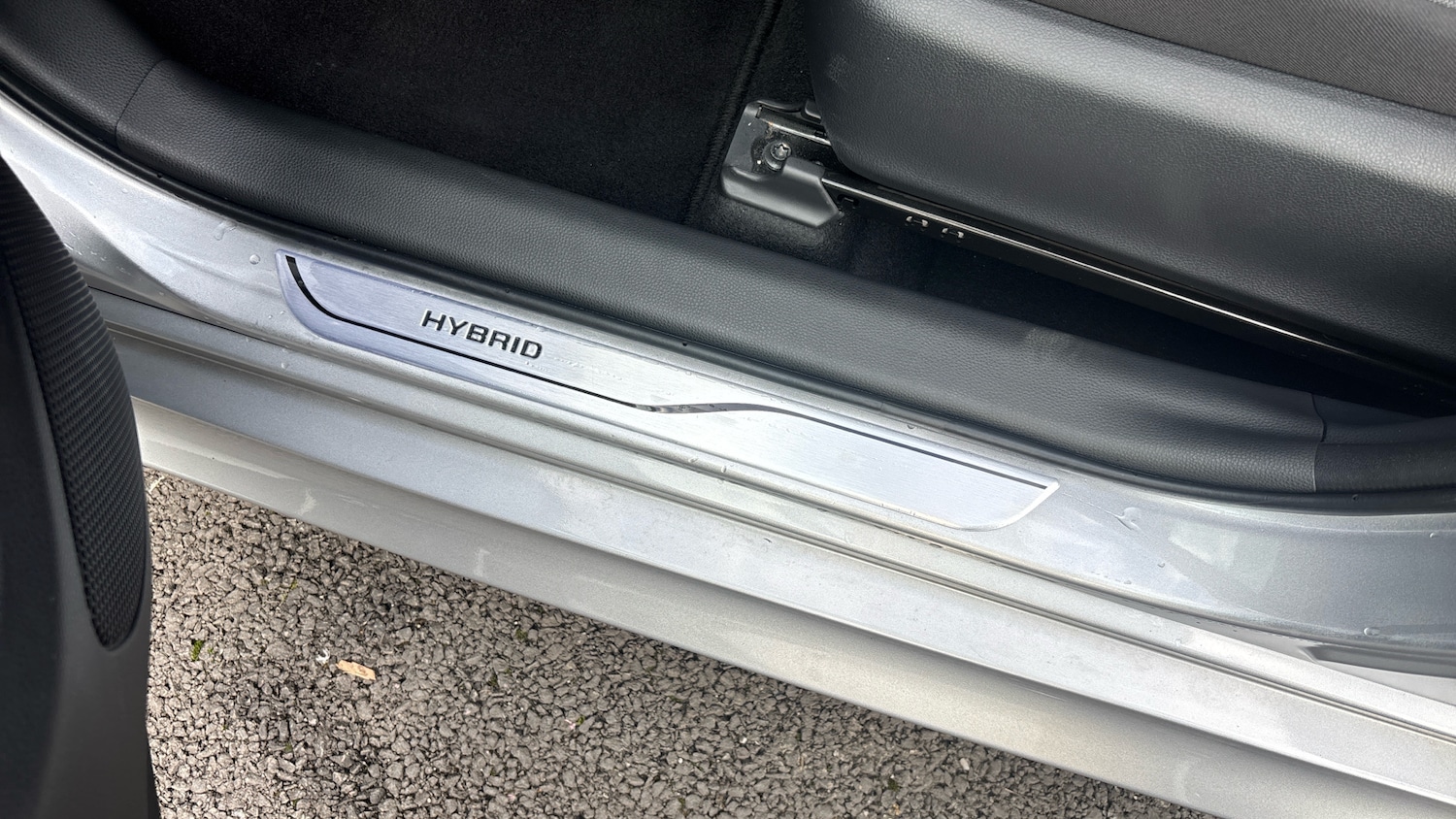 Used Toyota Yaris 2023 for sale - 77774365: Photo 41