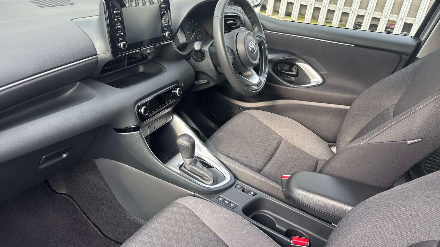 Used Toyota Yaris 2023 for sale - 77774365: Photo 5