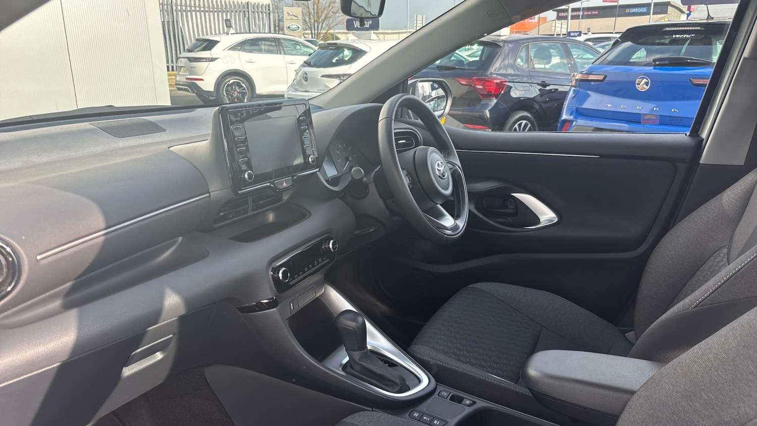 Used Toyota Yaris 2023 for sale - 77774365: Photo 6