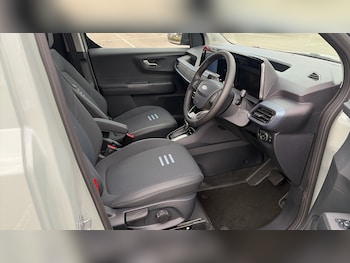 Used Ford Transit Courier 2026 for sale - 79444992: Photo