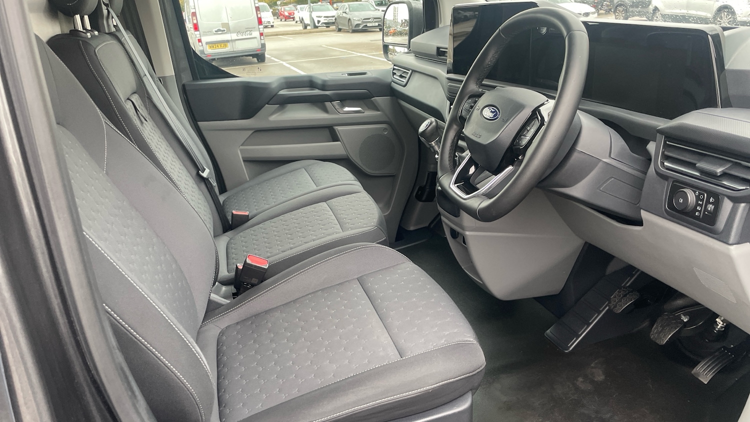 Used Ford Transit Custom 2024 for sale - 76422234: Photo 4