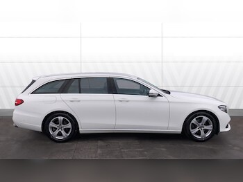 Used Mercedes-Benz E Class 2018 for sale - 77251054: Photo