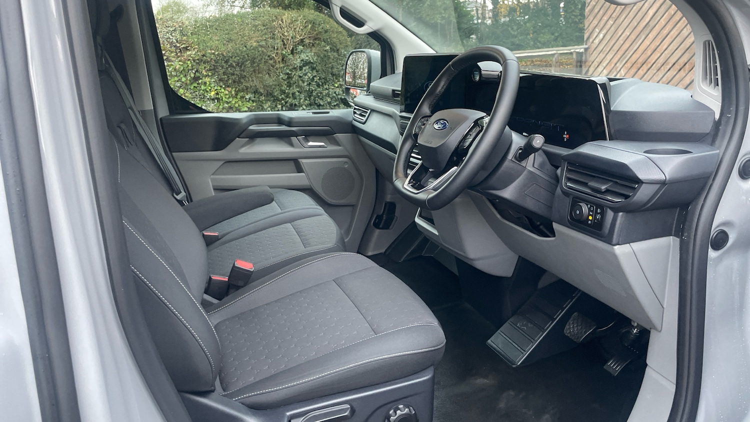 Used Ford Transit Custom 2025 for sale - 76766797: Photo 4