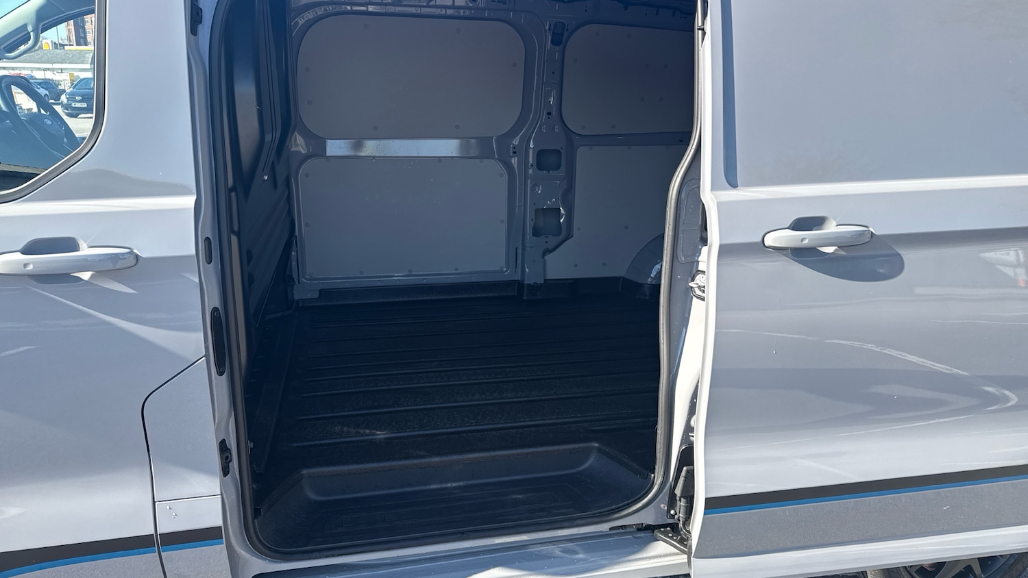 Used Ford Transit Custom 2025 for sale - 77945979: Photo 5