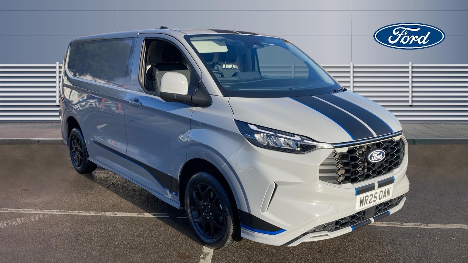 Used Ford Transit Custom 2025 for sale - 76637589: Photo 1
