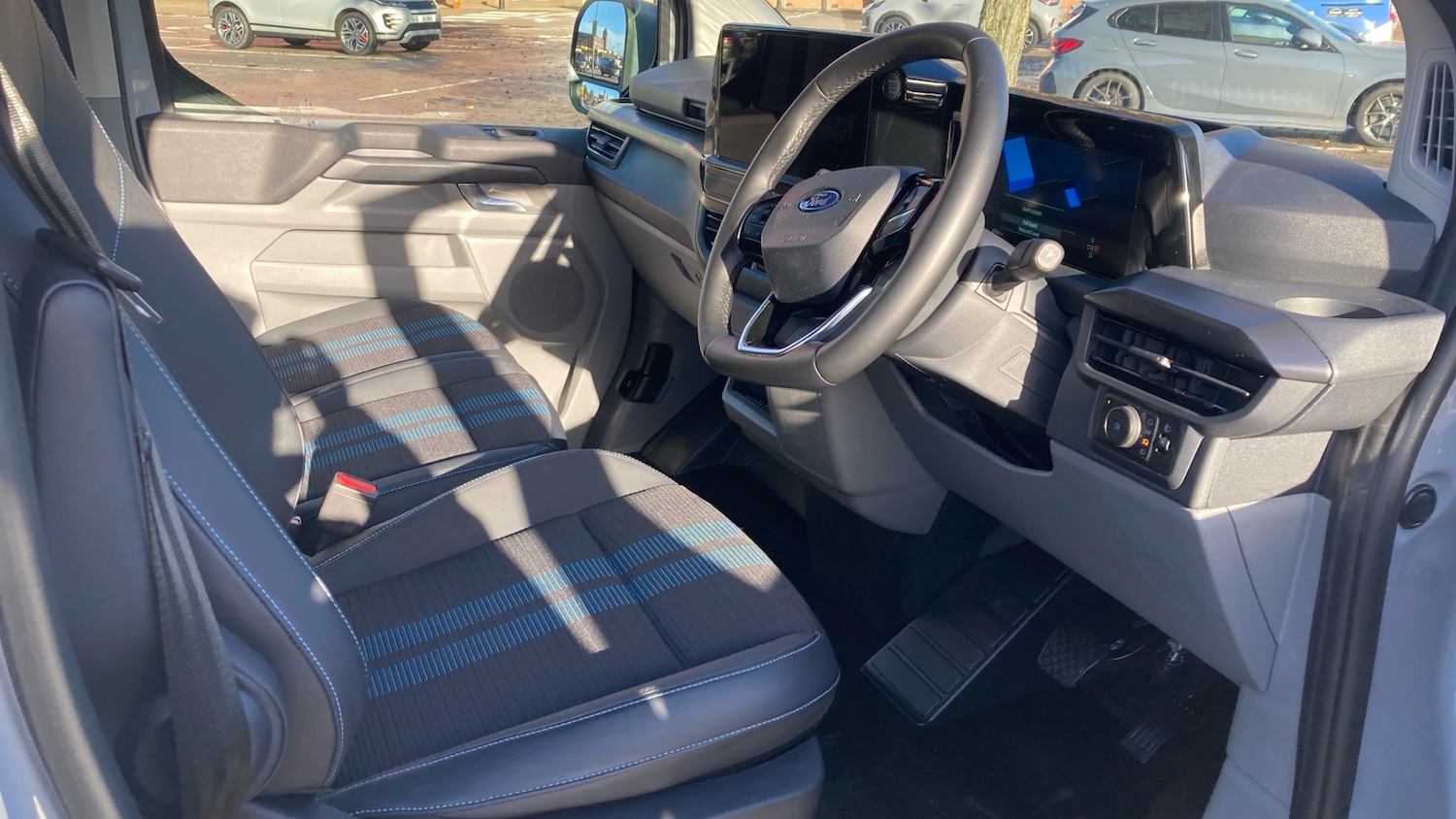 Used Ford Transit Custom 2025 for sale - 76637589: Photo 4