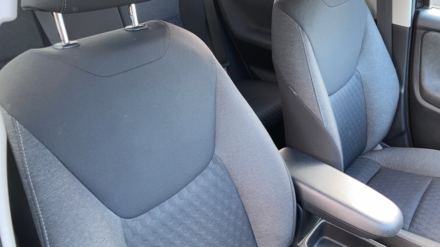 Used Toyota Yaris 2021 for sale - 77046123: Photo 14