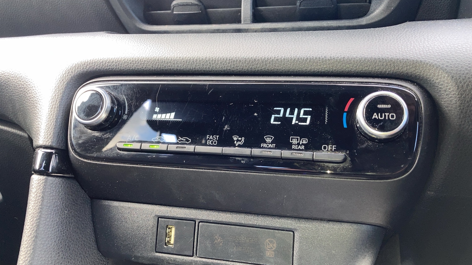 Used Toyota Yaris 2021 for sale - 77046123: Photo 16