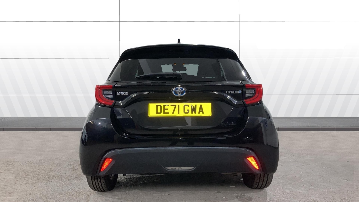 Used Toyota Yaris 2021 for sale - 77046123: Photo 24