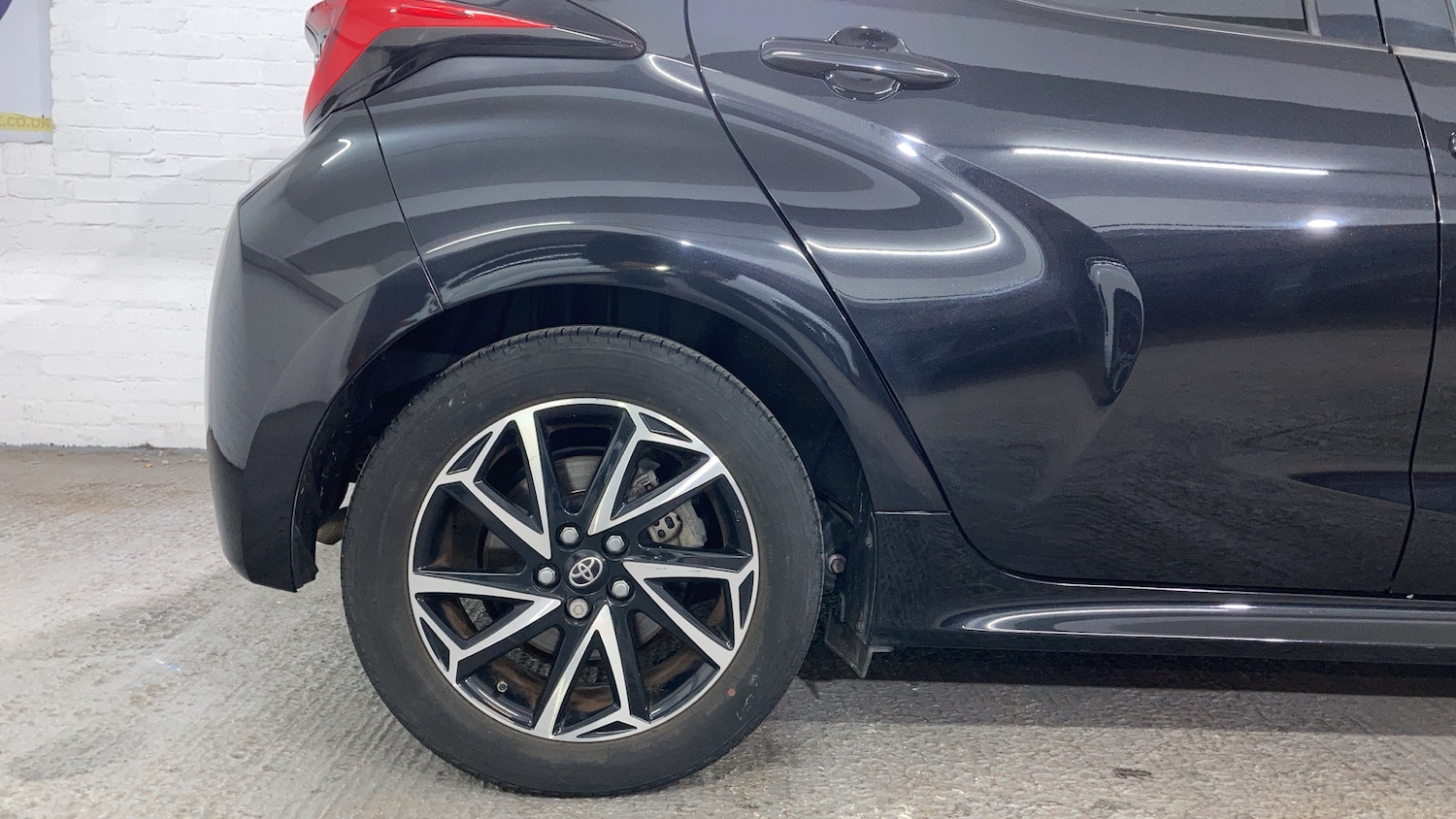 Used Toyota Yaris 2021 for sale - 77046123: Photo 25