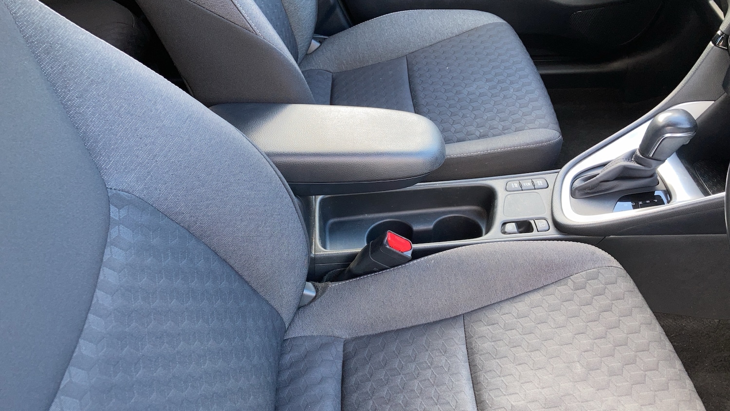 Used Toyota Yaris 2021 for sale - 77046123: Photo 43