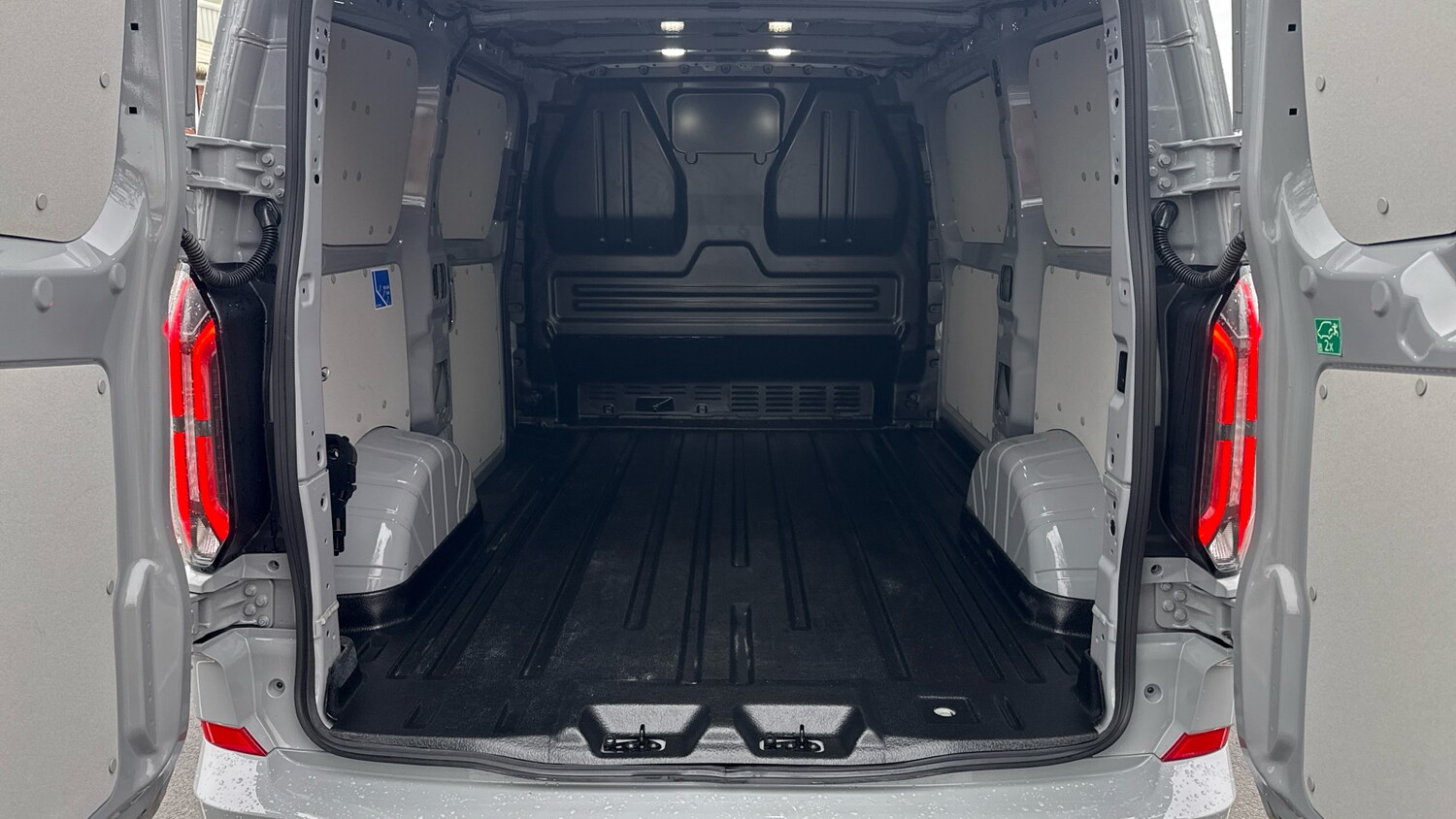 Used Ford Transit Custom 2025 for sale - 77900882: Photo 24