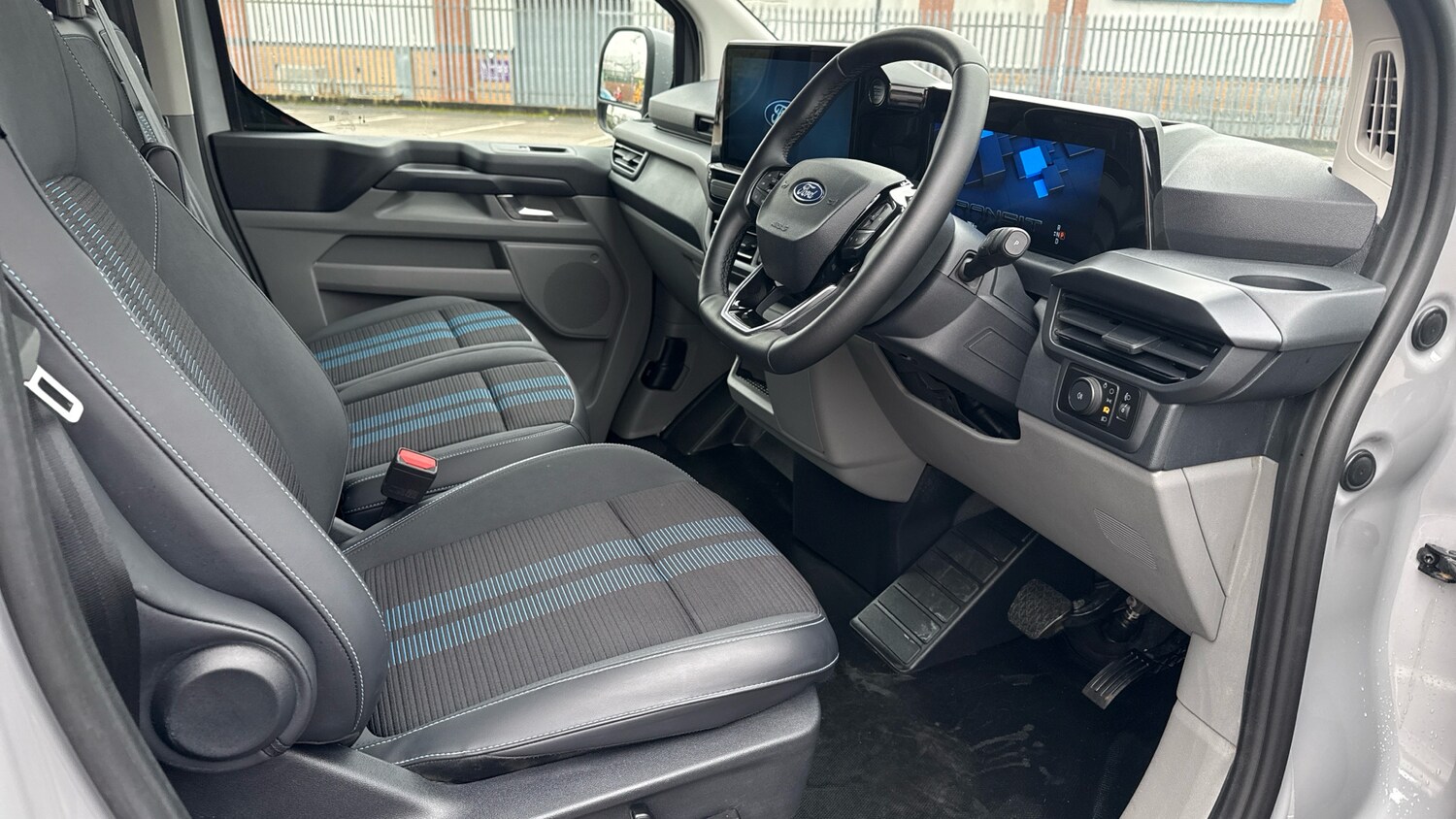 Used Ford Transit Custom 2025 for sale - 77900882: Photo 4