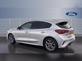 Used Ford Focus 2023 for sale - 75938018: Photo
