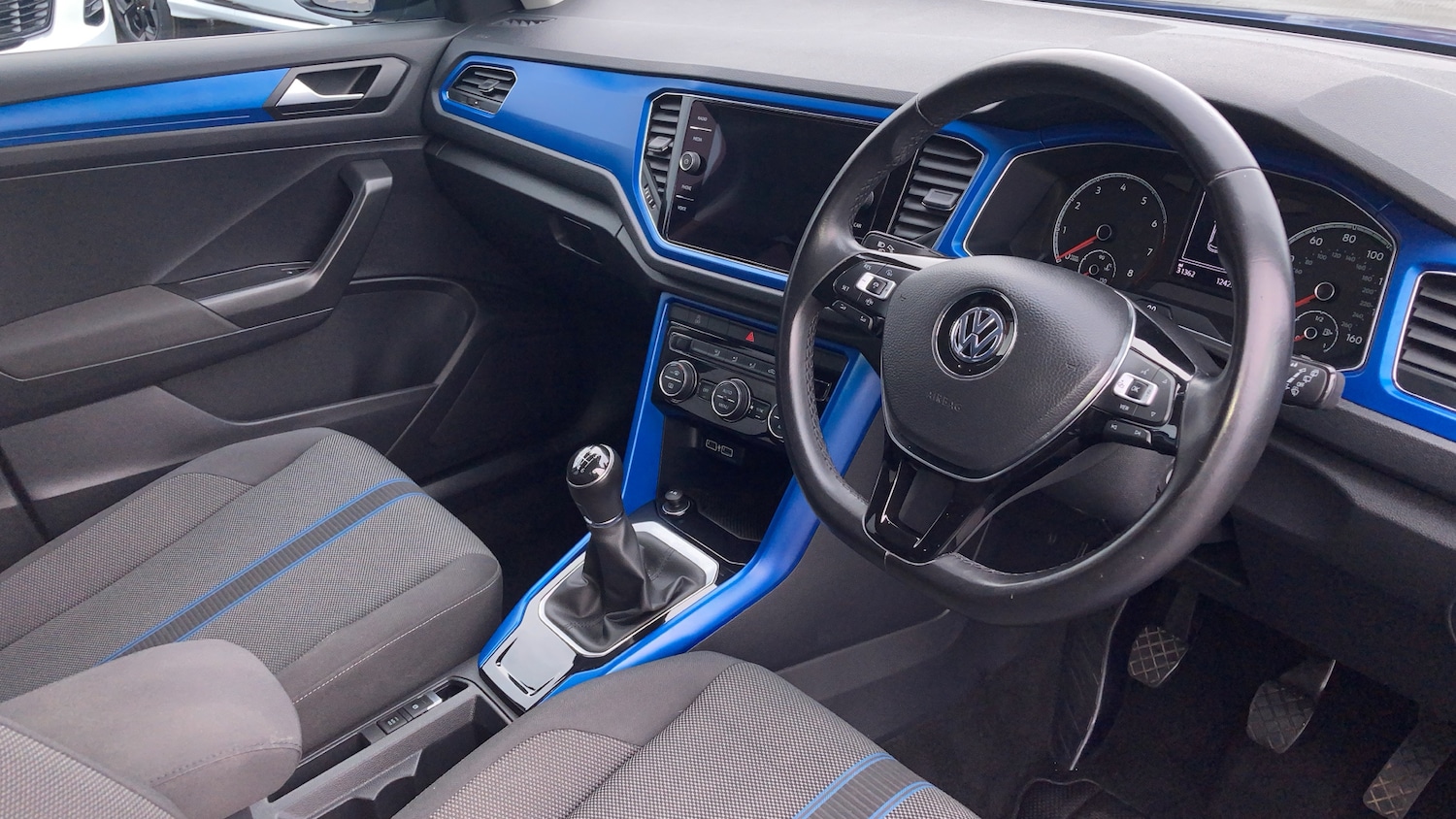 Used Volkswagen T-Roc 2019 for sale - 76464364: Photo 16