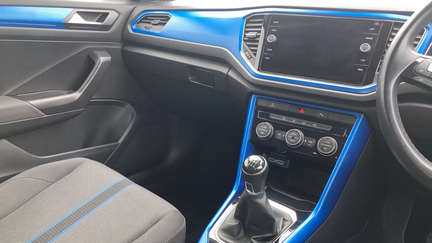 Used Volkswagen T-Roc 2019 for sale - 76464364: Photo 17