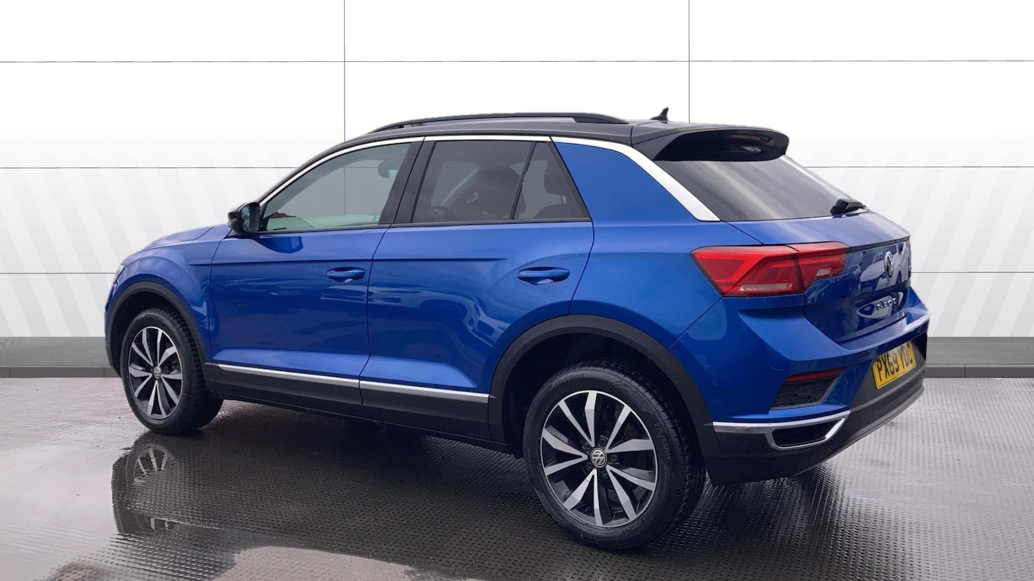 Used Volkswagen T-Roc 2019 for sale - 76464364: Photo 2