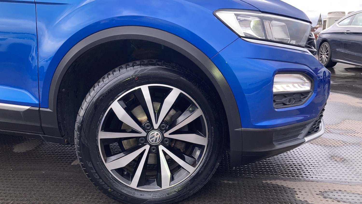 Used Volkswagen T-Roc 2019 for sale - 76464364: Photo 32