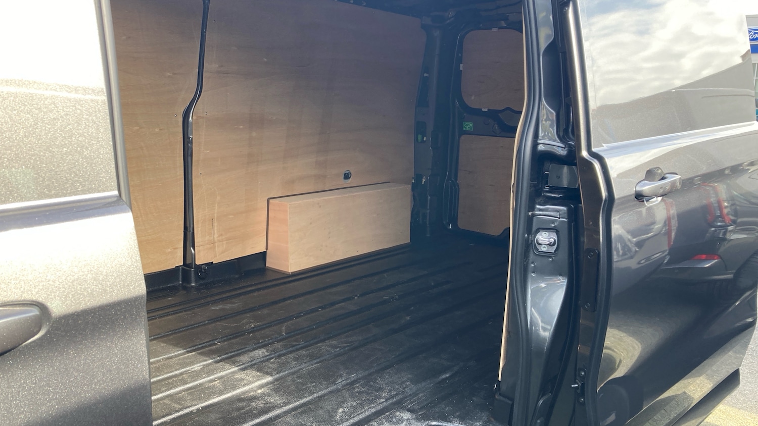 Used Ford Transit Custom 2024 for sale - 75931334: Photo 39
