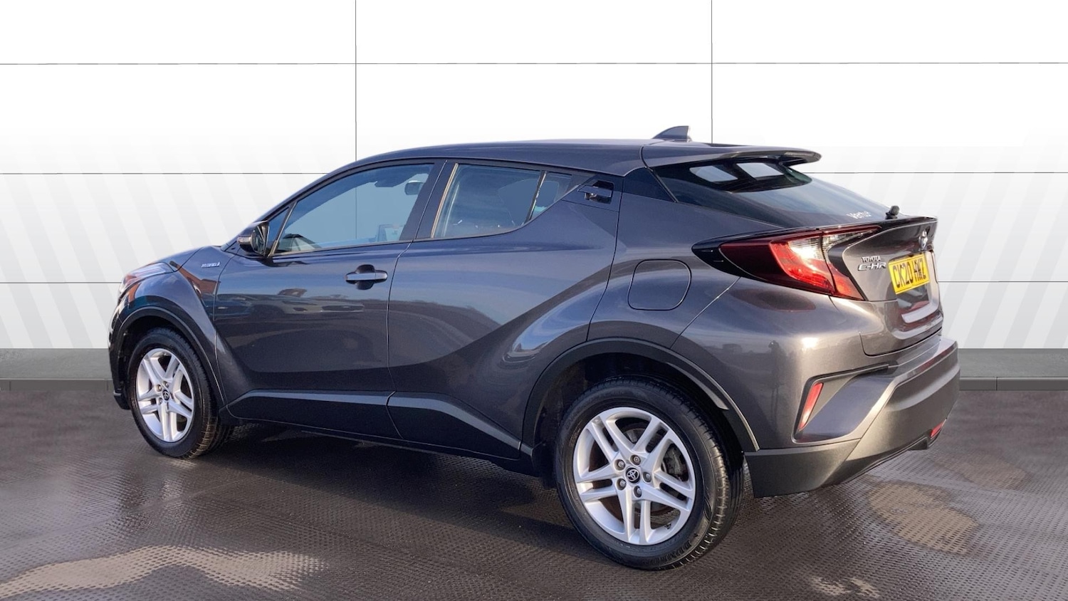 Used Toyota C-HR 2020 for sale - 76963199: Photo 2