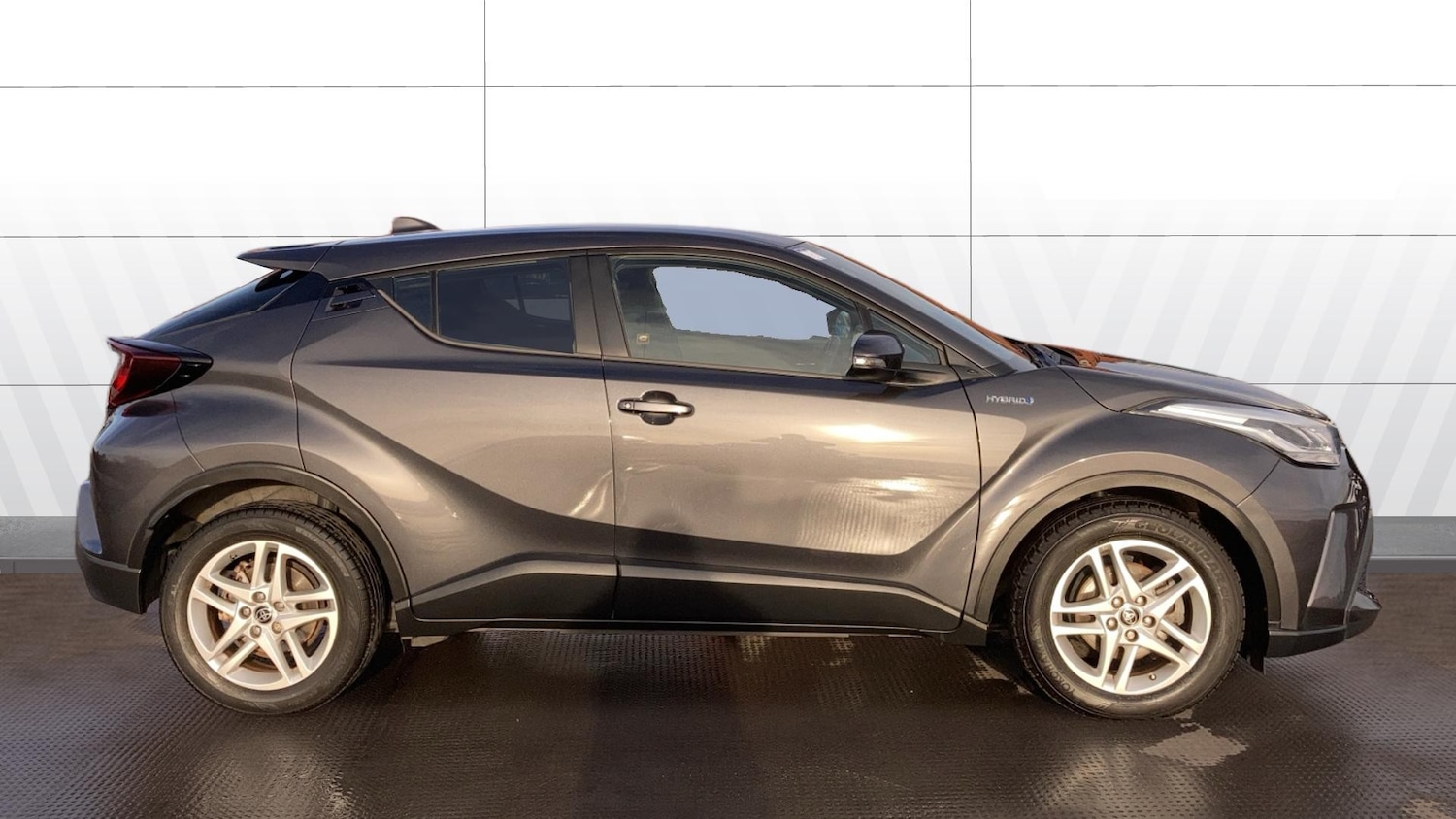 Used Toyota C-HR 2020 for sale - 76963199: Photo 4