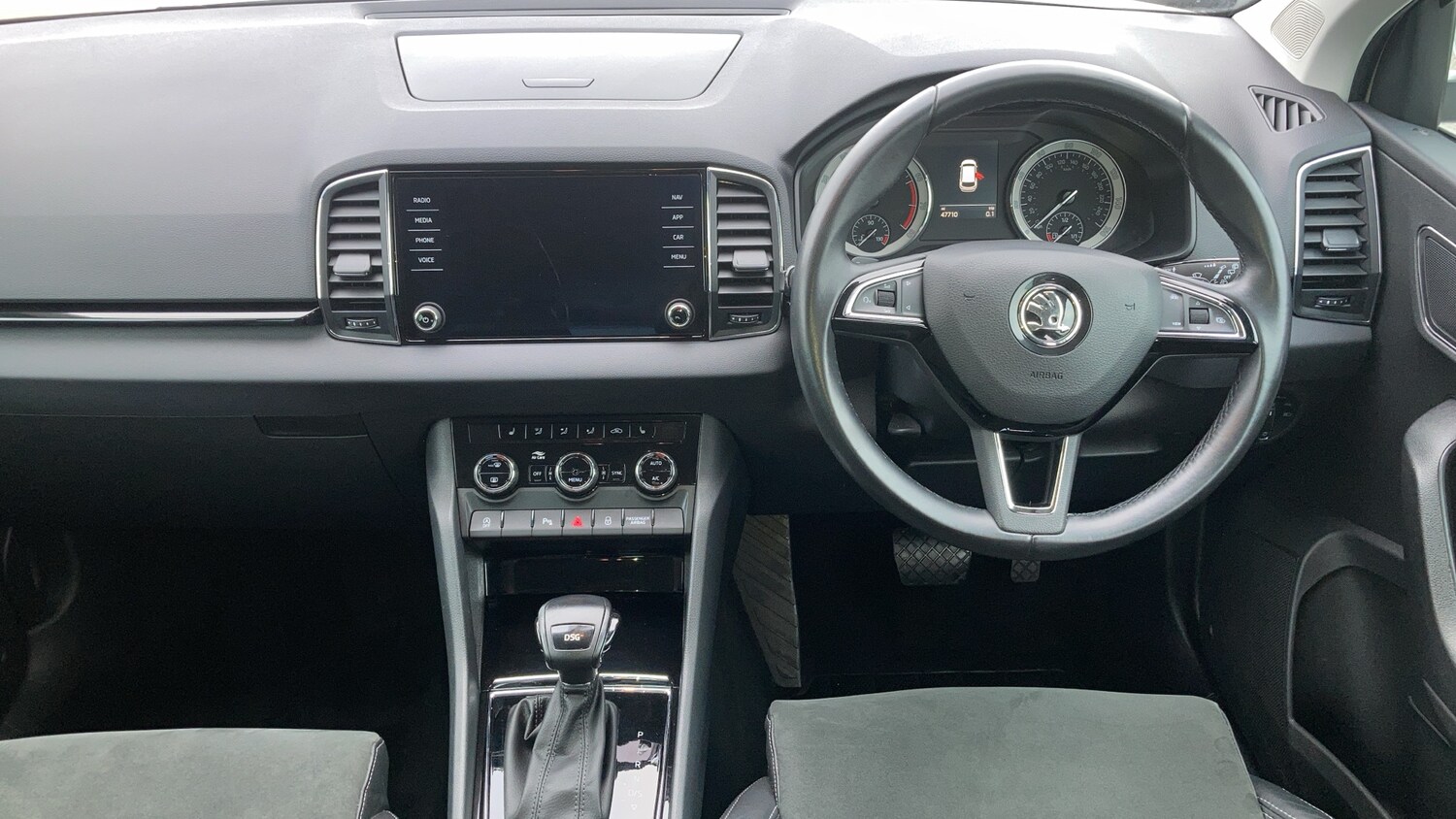 Used Skoda Karoq 2019 for sale - 76299216: Photo 14