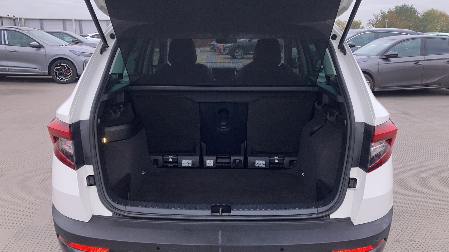 Used Skoda Karoq 2019 for sale - 76299216: Photo 29