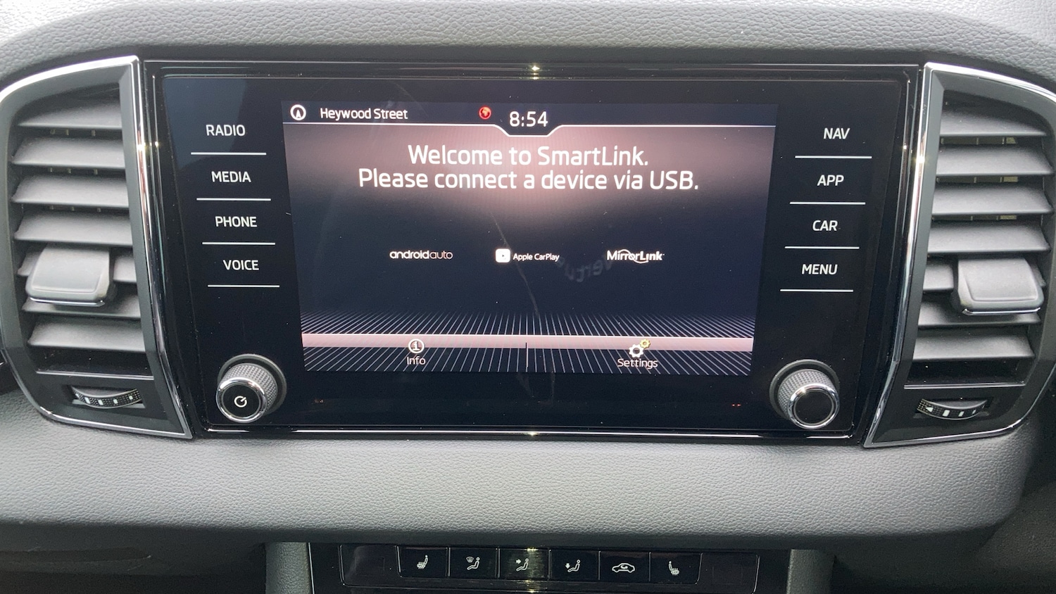 Used Skoda Karoq 2019 for sale - 76299216: Photo 45