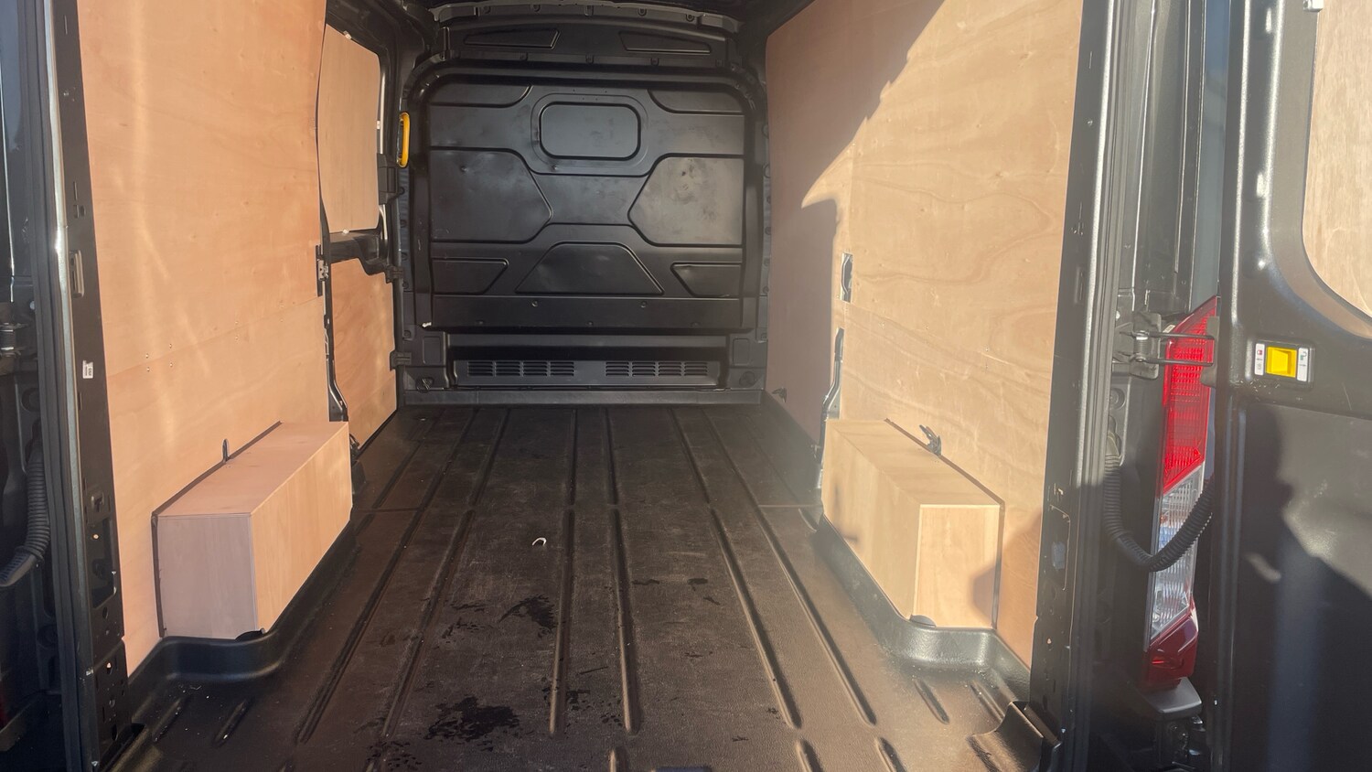 Used Ford Transit 2024 for sale - 76364347: Photo 32