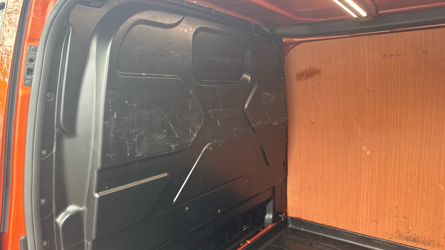 Used Ford Transit Custom 2023 for sale - 76352421: Photo 16