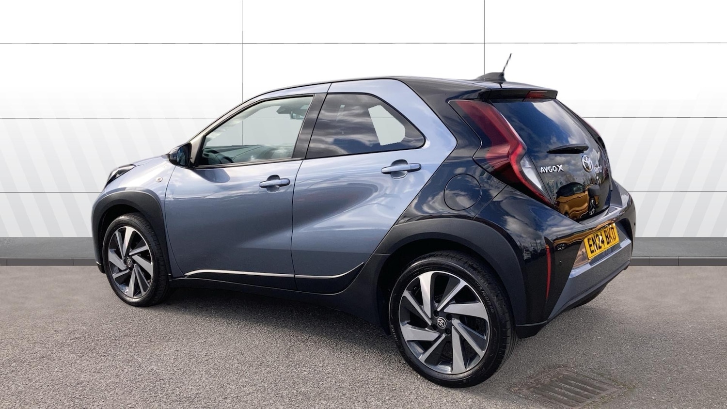 Used Toyota Aygo X 2024 for sale - 77846282: Photo 2