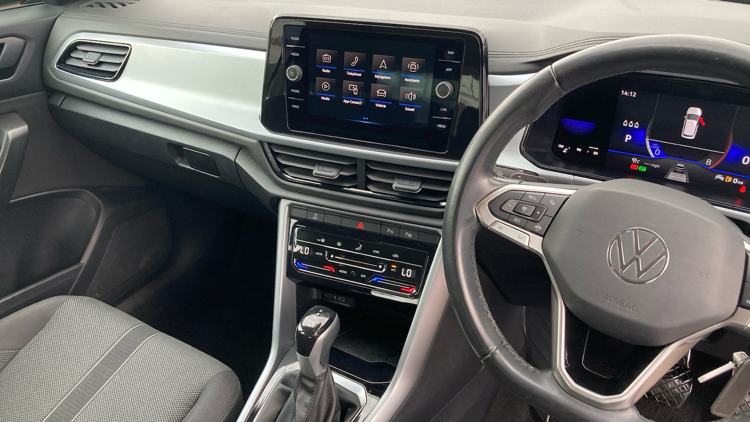 Used Volkswagen T-Roc 2022 for sale - 76766795: Photo 14