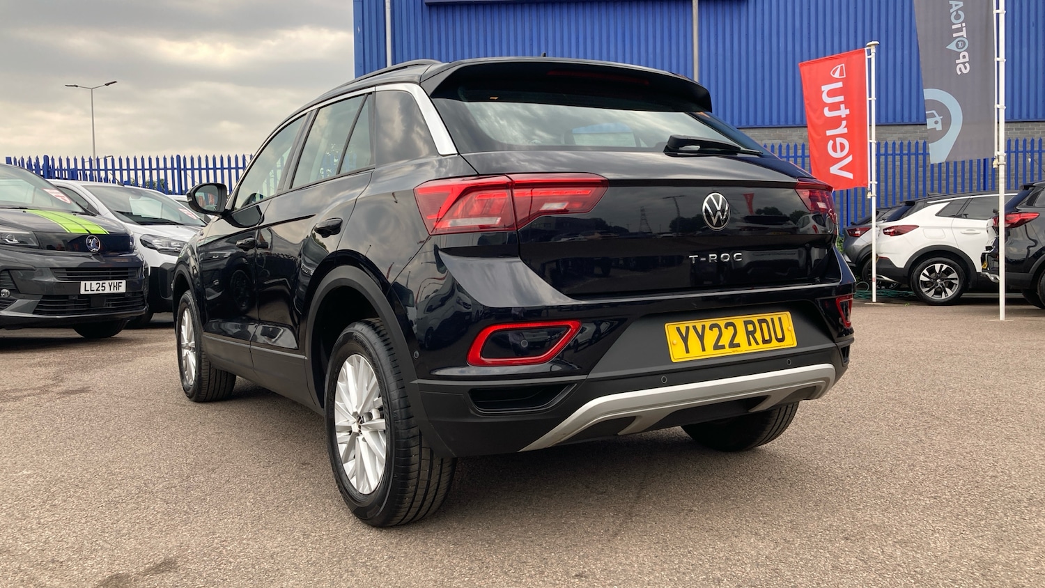 Used Volkswagen T-Roc 2022 for sale - 76766795: Photo 23