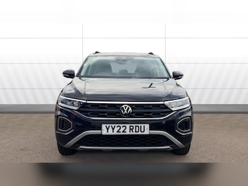 Used Volkswagen T-Roc 2022 for sale - 76766795: Photo