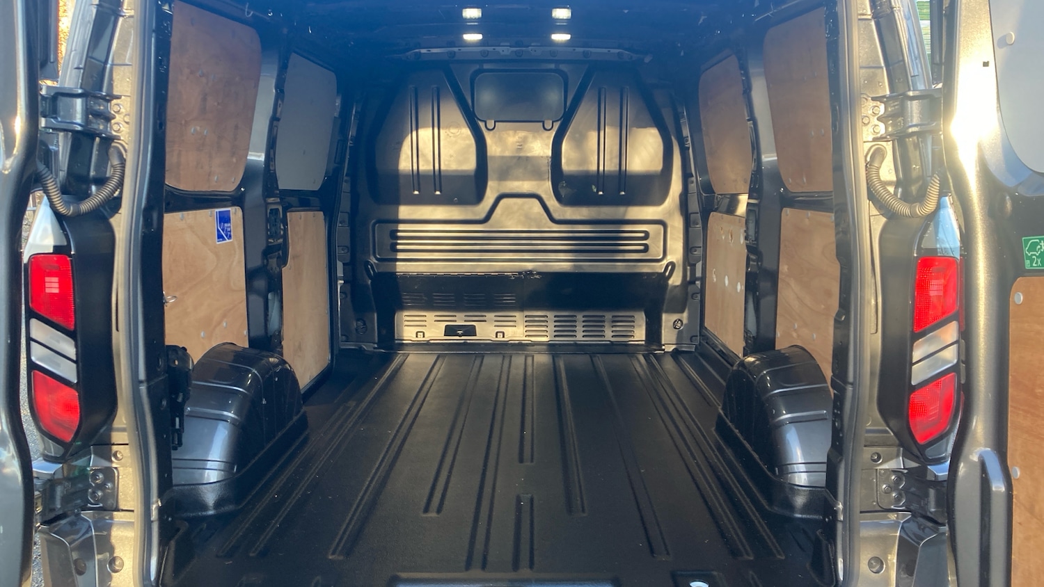 Used Ford Transit Custom 2023 for sale - 76946688: Photo 26