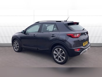 Used Kia Stonic 2019 for sale - 76253902: Photo 2