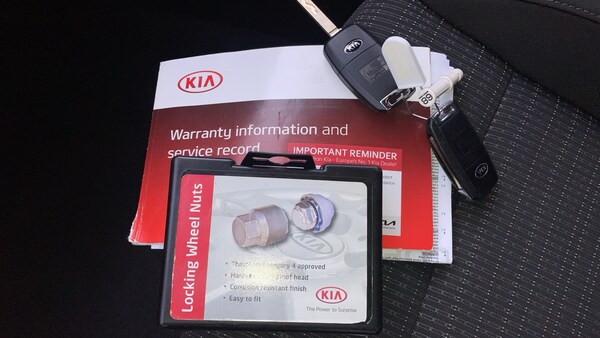 Used Kia Stonic 2019 for sale - 76253902: Photo 31